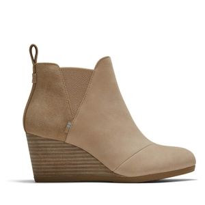 Toms Kelsey Boot in Honey - size 9